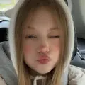 Я Марина, 21, из Санкт-Петербурга, ищу знакомство для постоянных отношений