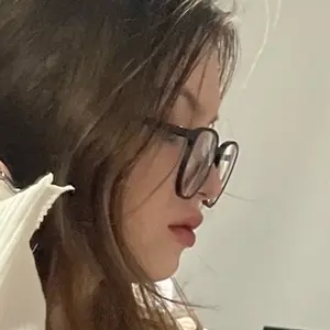Диана из Благовещенска, ищу на сайте общение