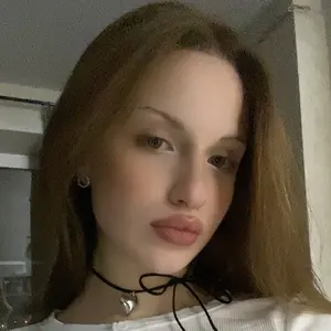 Луиза из Энгельса, ищу на сайте виртуальный секс