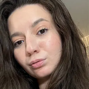Я Карина, 25, из Хабаровска, ищу знакомство для приятного времяпровождения