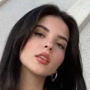 Алина из Лисок, ищу на сайте приятное времяпровождение