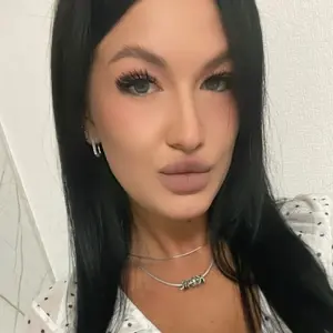 Я Милана, 28, из Санкт-Петербурга, ищу знакомство для общения