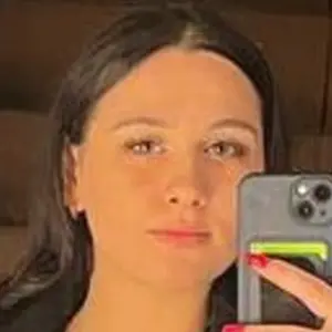 Я Света, 21, знакомлюсь для без обязательств в Уфе
