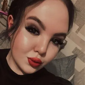 Я Алина, 19, знакомлюсь для на одну ночь в Москве