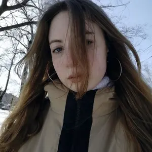 Юлия из Свободного, мне 25, познакомлюсь для виртуального секса